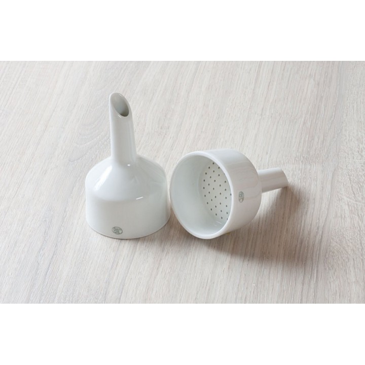 Nálevka Hirschova, pr. 45 mm