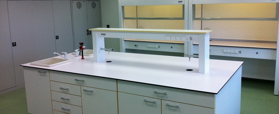 Laboratórny nábytok